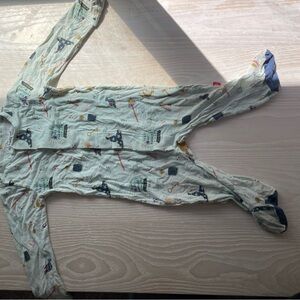 Magnetic Me Baby Onesie with Magical/Harry Potter theme Pattern